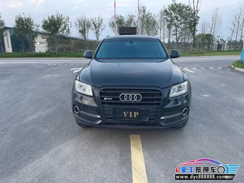 11年奥迪Q5轿车抵押车出售