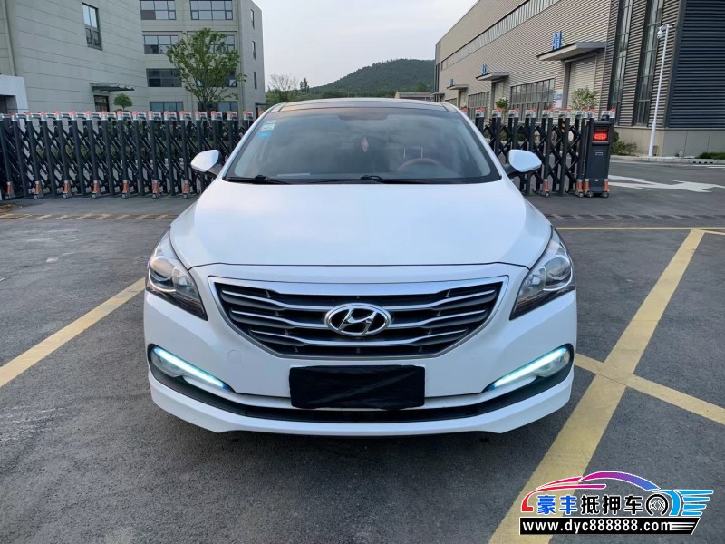 16年现代名图轿车抵押车出售