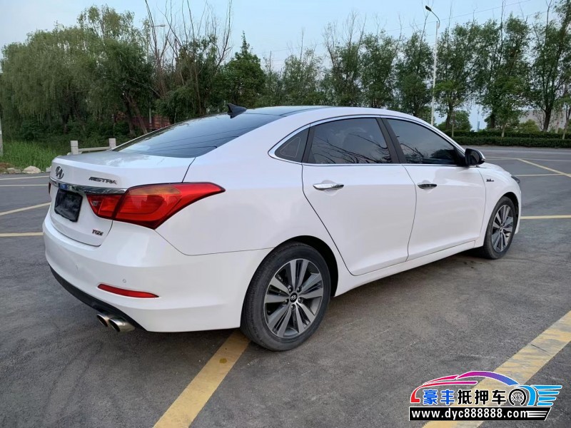 16年现代名图轿车抵押车出售