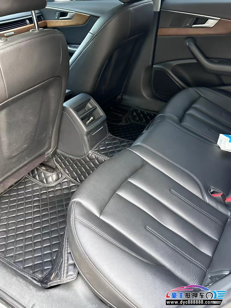 23年奥迪A4轿车抵押车出售