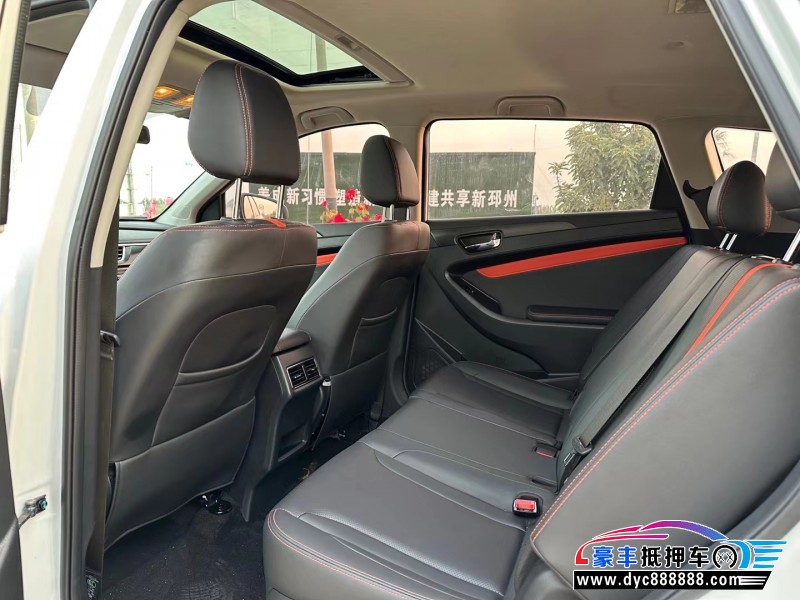 21年东风风光580轿车抵押车出售