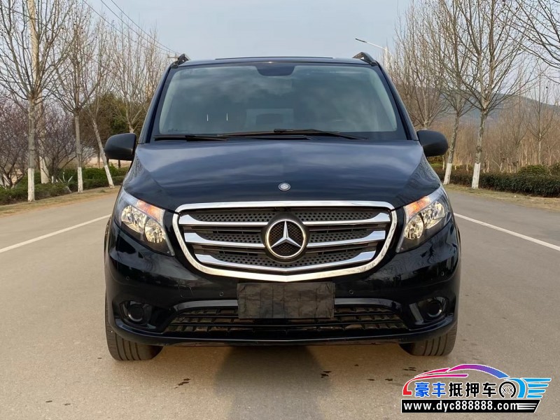17年奔驰威霆SUV抵押车出售