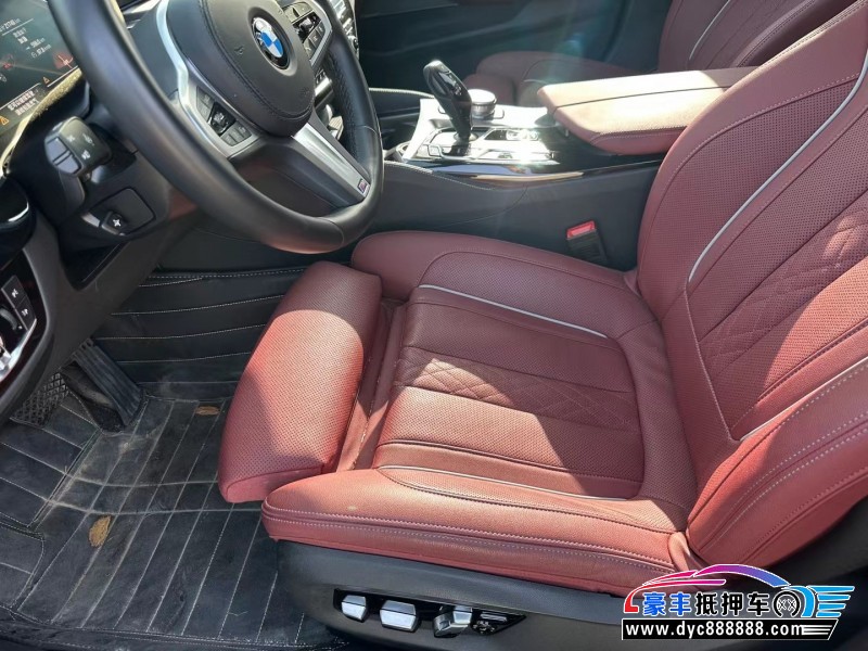 21年宝马5系轿车抵押车出售