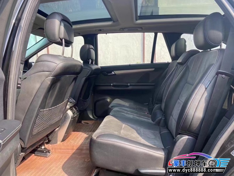 14年奔驰R轿车抵押车出售