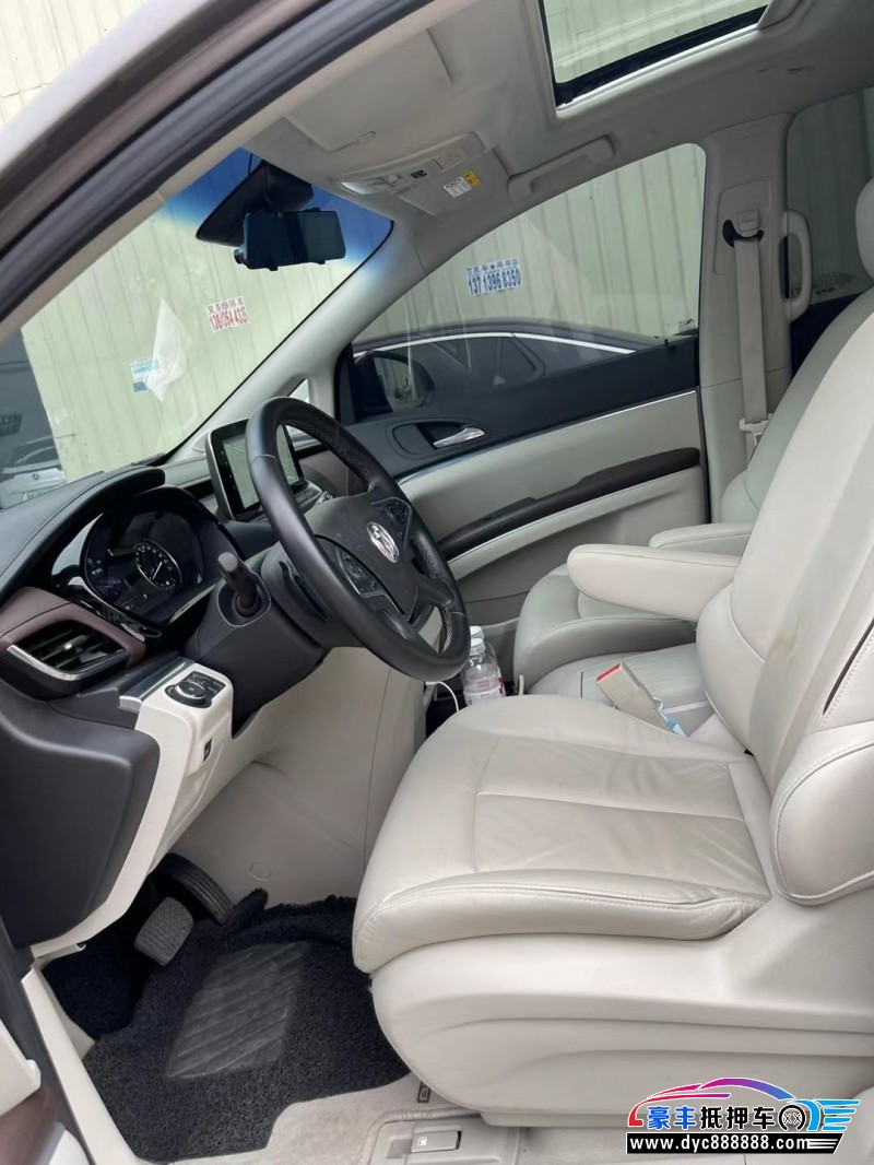 20年别克GL8MPV抵押车出售