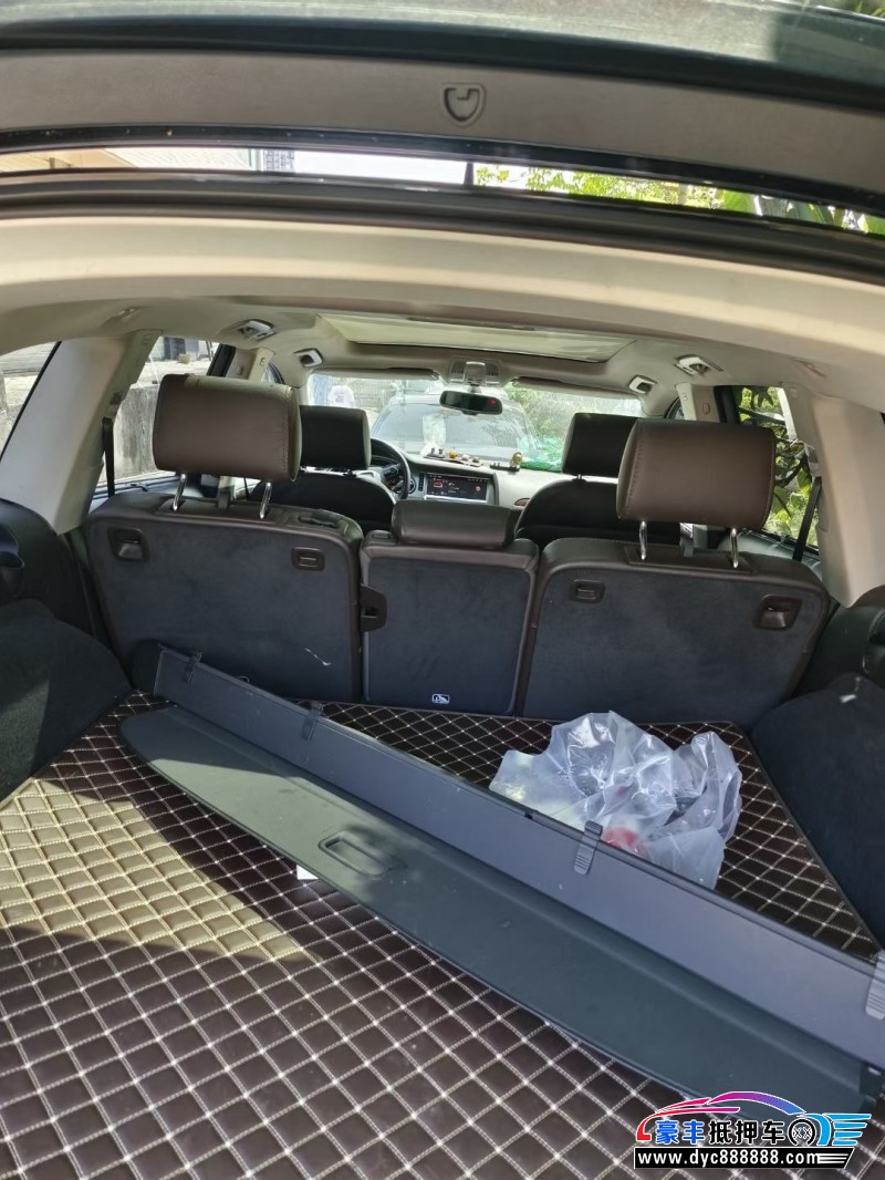 13年奥迪Q7轿车抵押车出售