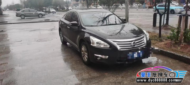 15年日产天籁轿车抵押车出售