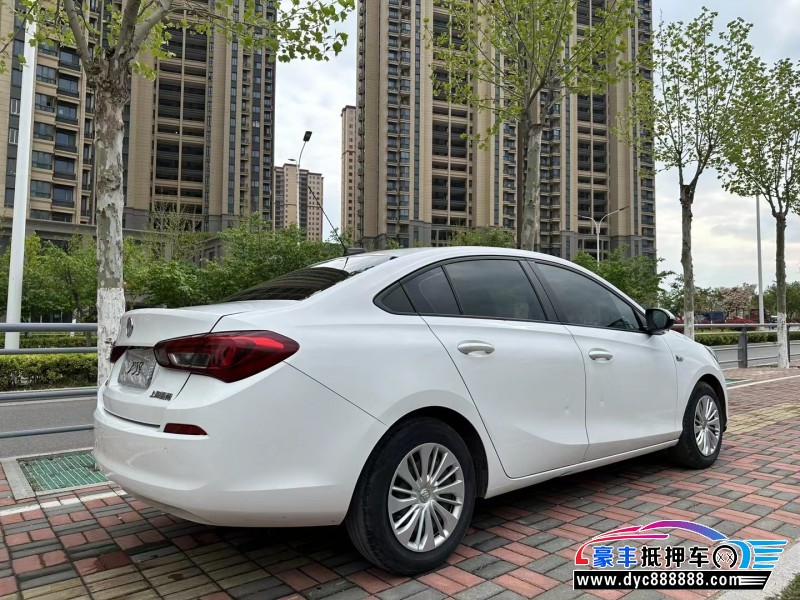 18年别克凯越轿车抵押车出售