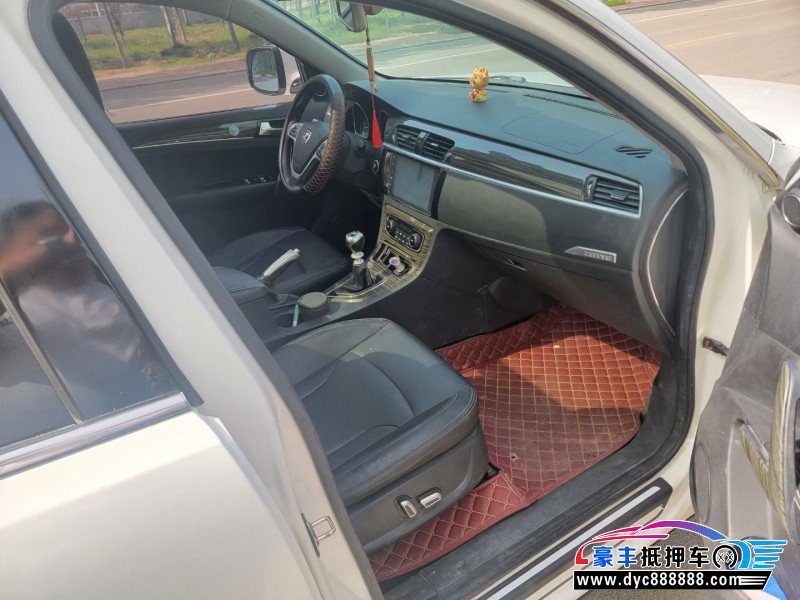 16年众泰T600轿车抵押车出售