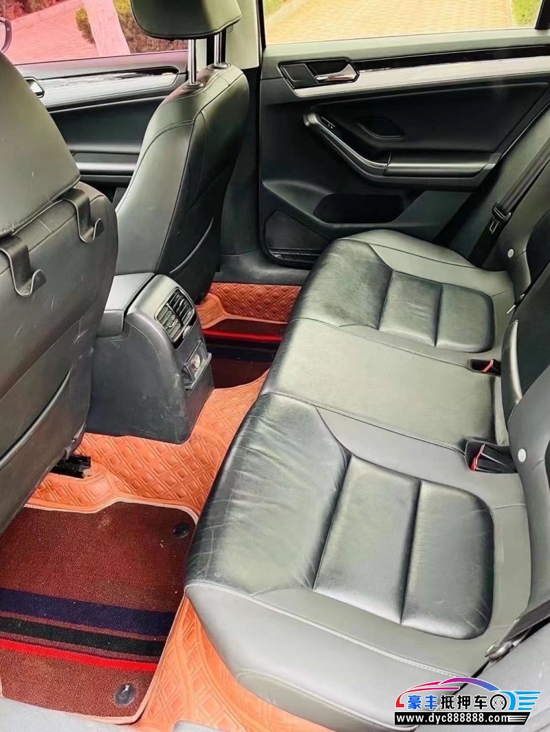 16年大众速腾轿车抵押车出售