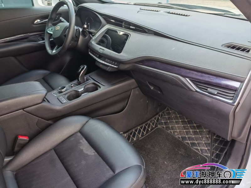 21年凯迪拉克XT4轿车抵押车出售