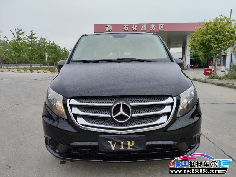 17年奔驰威霆SUV抵押车出售