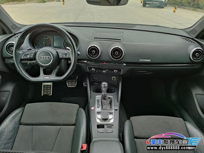 17年奥迪S3轿车抵押车出售