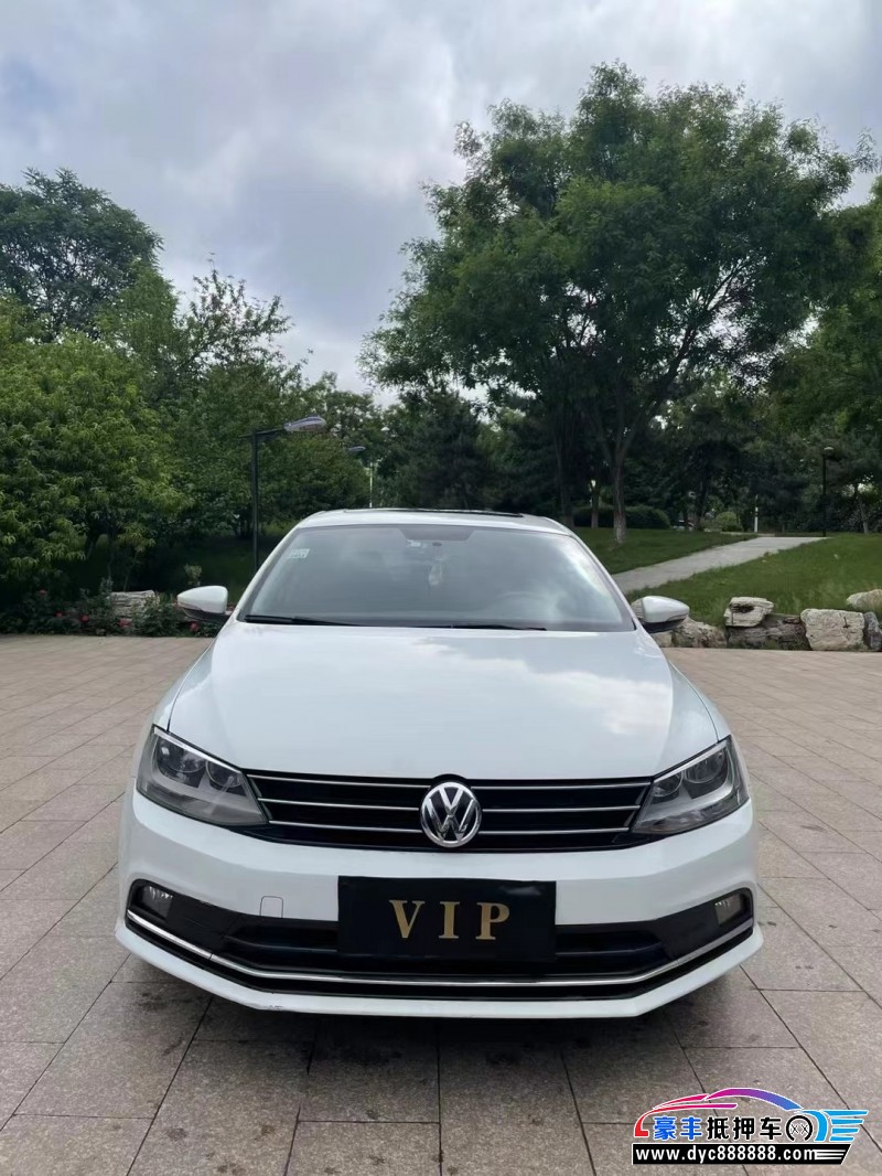 17年大众速腾轿车抵押车出售