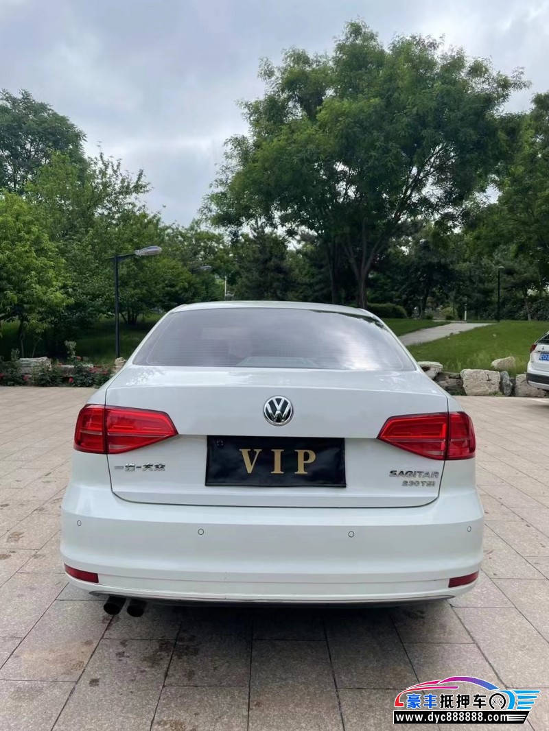 17年大众速腾轿车抵押车出售