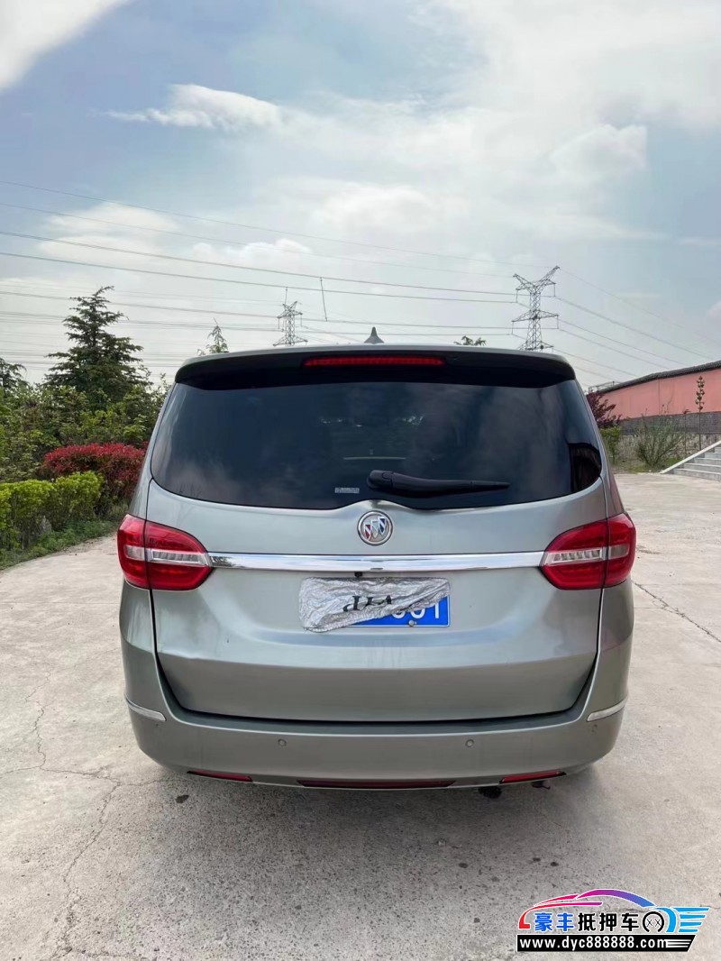 15年别克GL8轿车抵押车出售