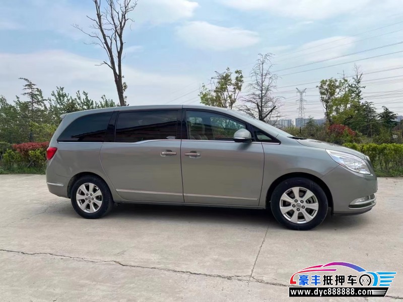 15年别克GL8轿车抵押车出售