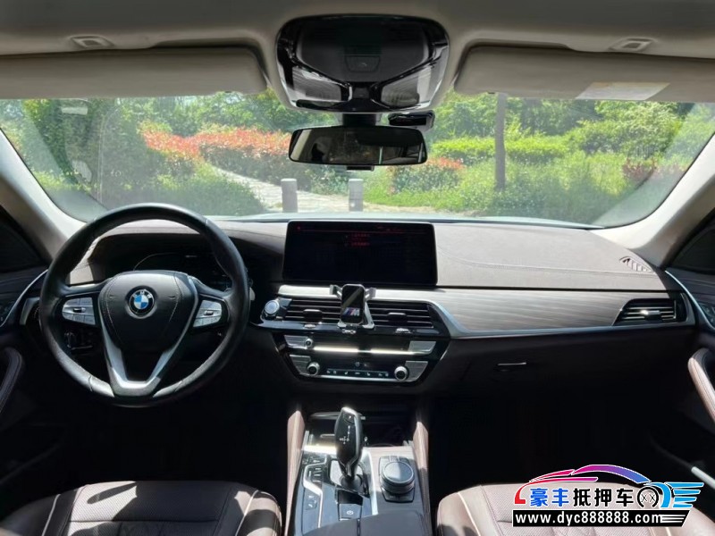 21年宝马5系轿车抵押车出售