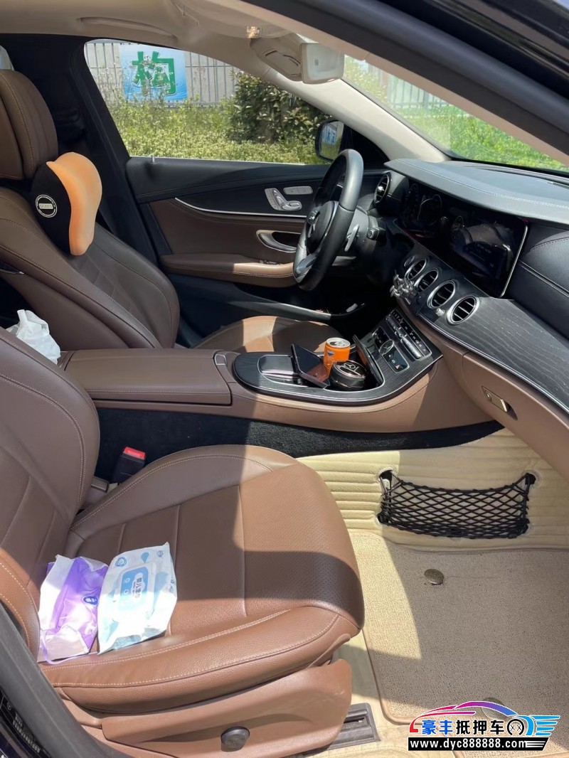 20年奔驰E轿车抵押车出售