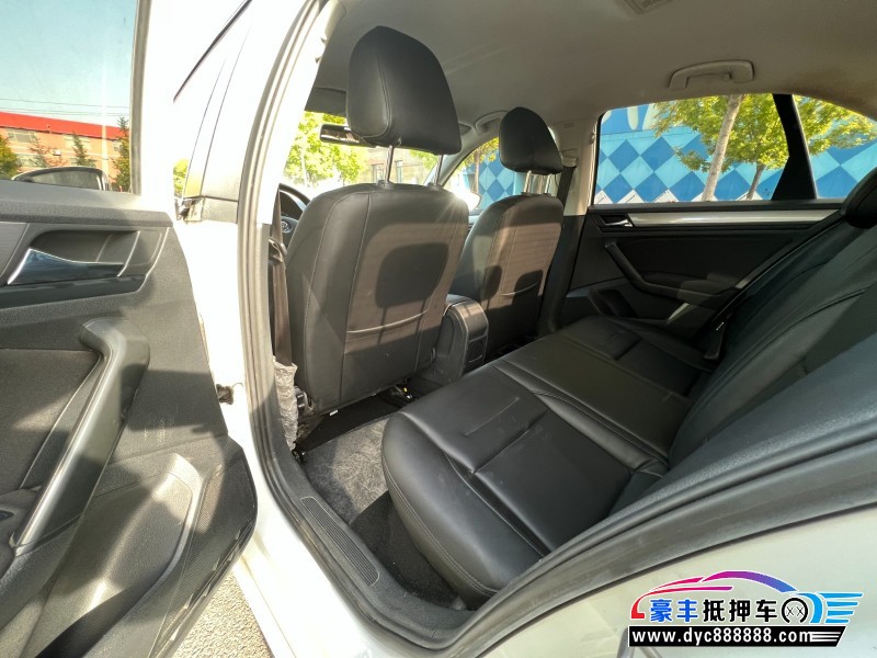 20年大众宝来轿车抵押车出售