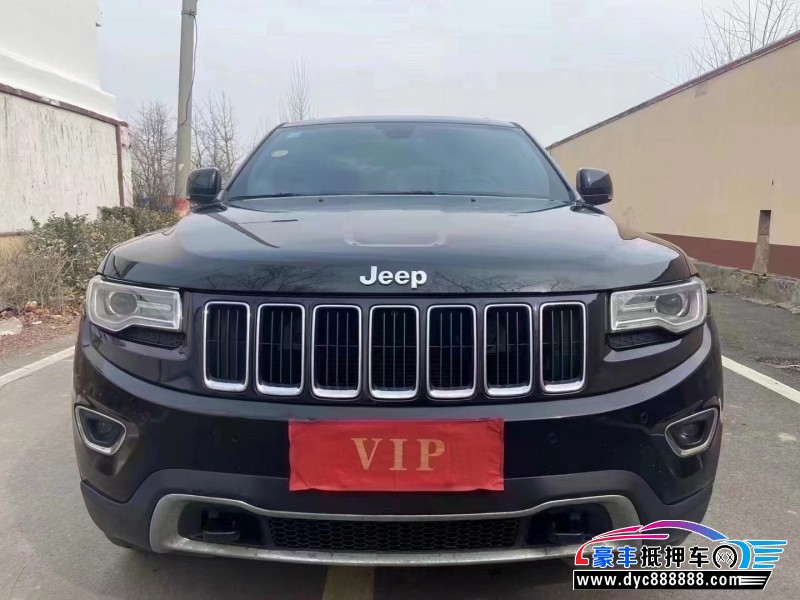 17年Jeep大切诺基轿车抵押车出售