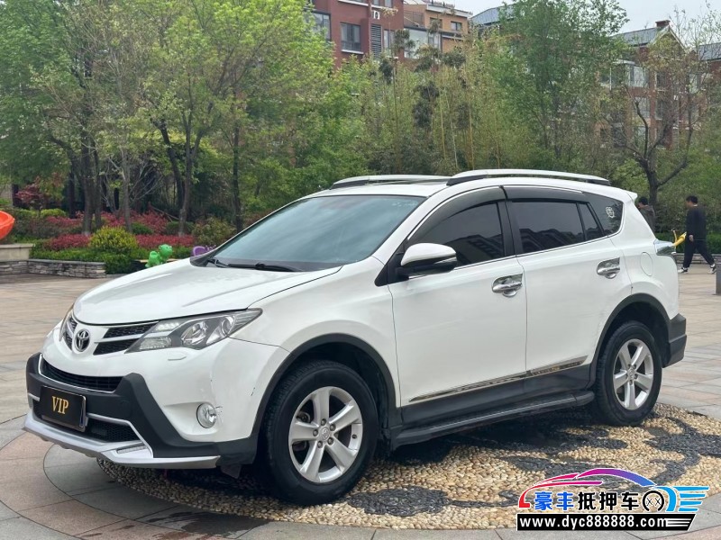 14年丰田RAV4轿车抵押车出售