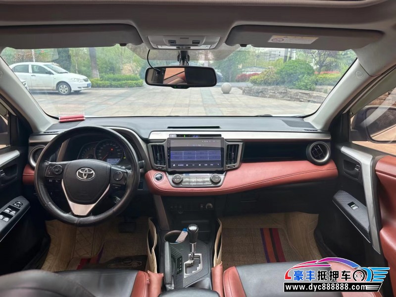 14年丰田RAV4轿车抵押车出售