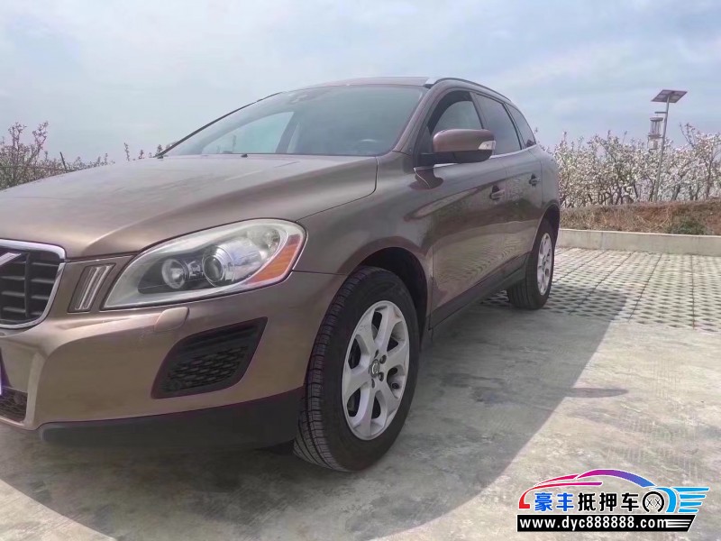 13年沃尔沃XC60SUV抵押车出售