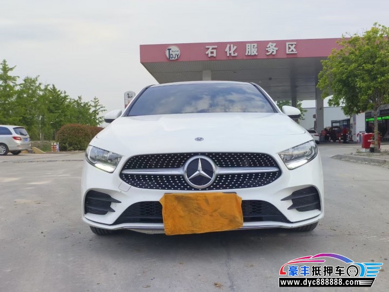 20年奔驰A轿车抵押车出售
