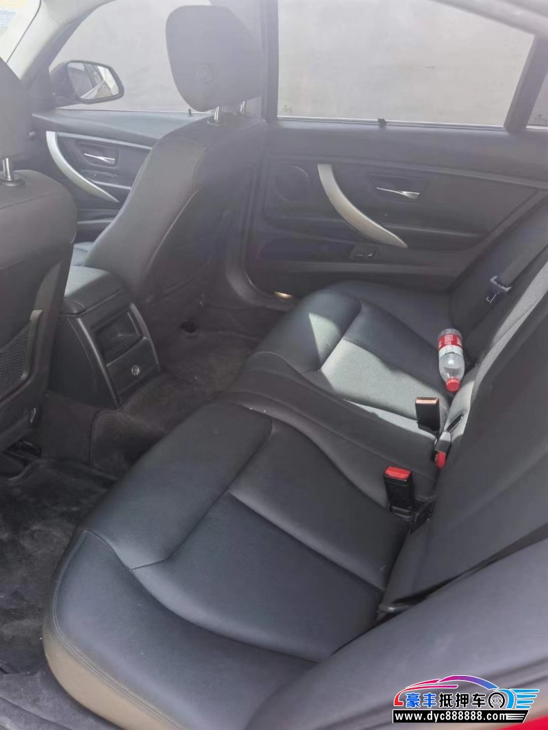 15年宝马3系轿车抵押车出售