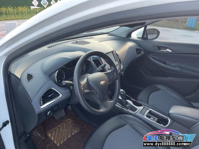 17年雪佛兰科鲁兹轿车抵押车出售