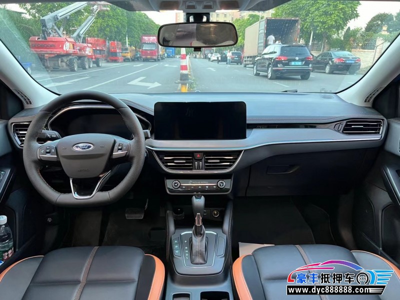 23年福特福克斯轿车抵押车出售