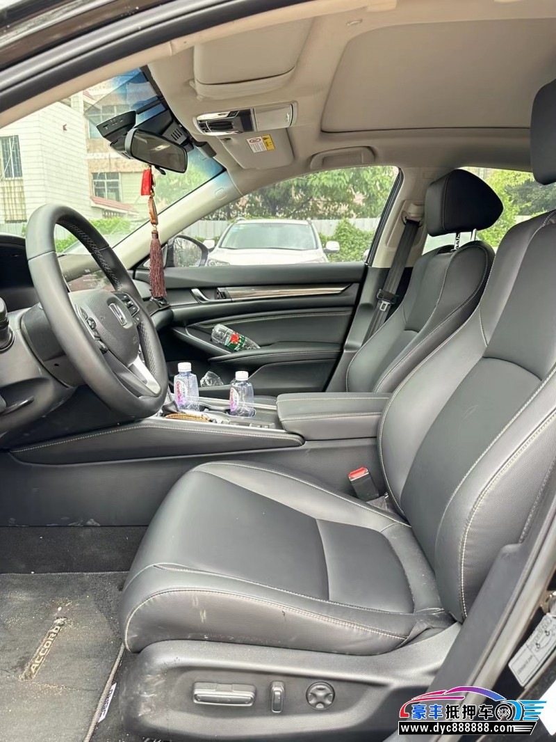 22年本田雅阁轿车抵押车出售