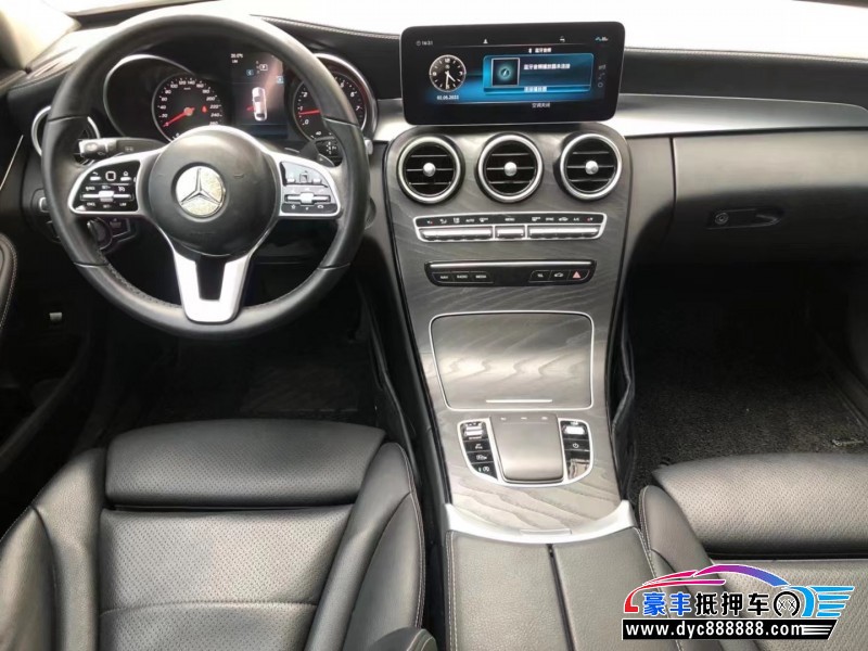 19年奔驰C轿车抵押车出售