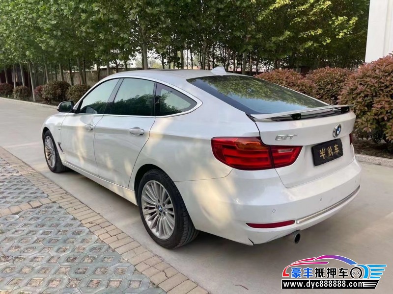 15年宝马3系轿车抵押车出售