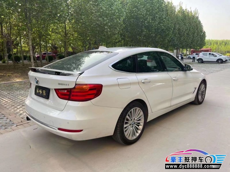 15年宝马3系轿车抵押车出售