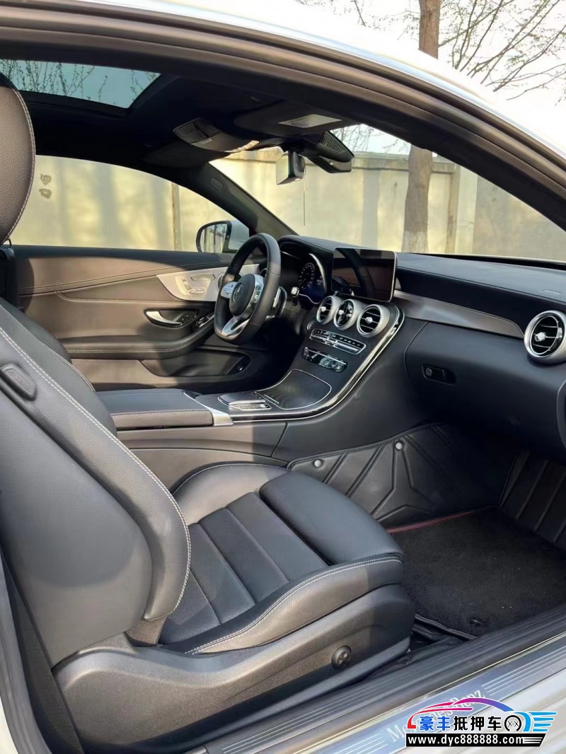 21年奔驰C级轿车抵押车出售