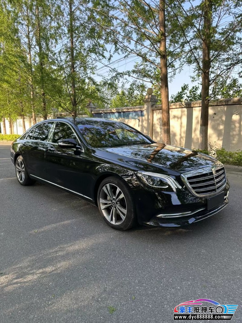 19年奔驰S级轿车抵押车出售