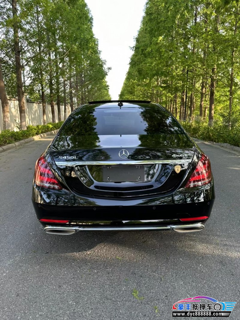 19年奔驰S级轿车抵押车出售