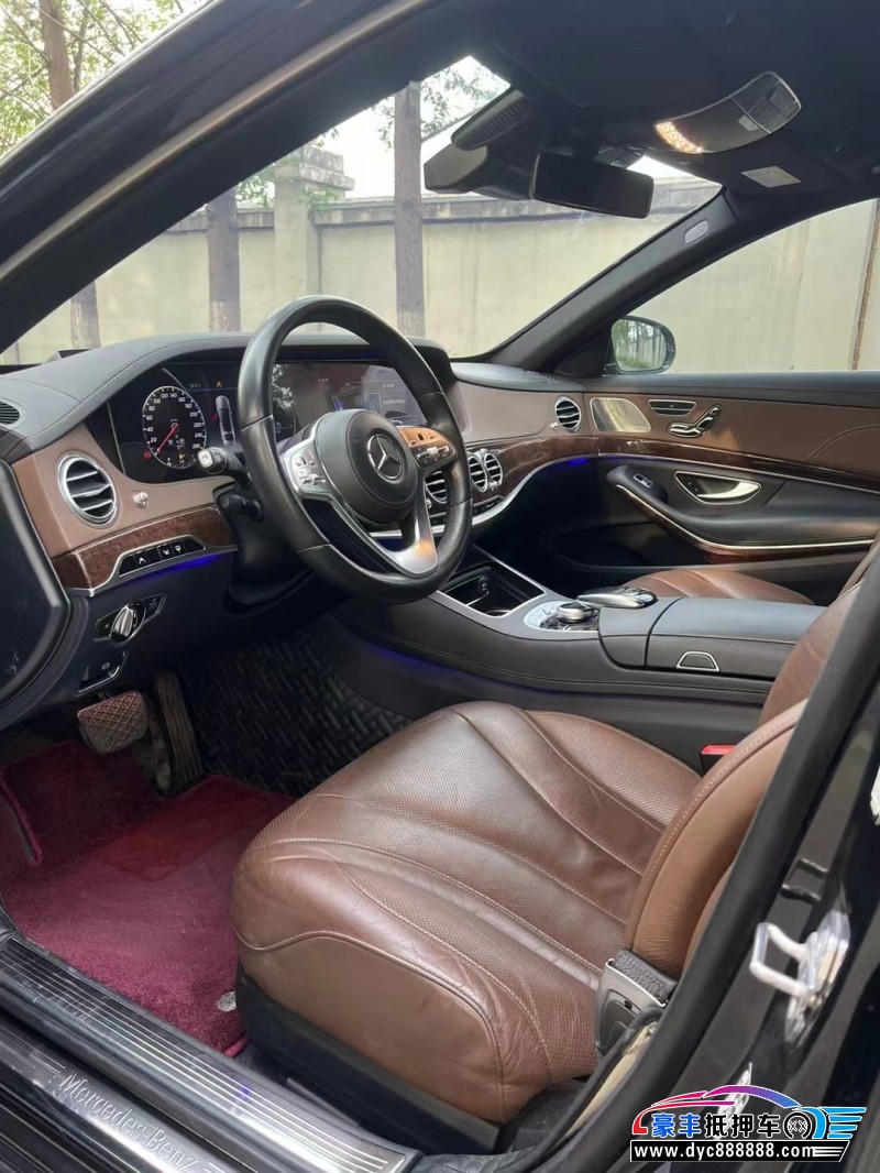 18年奔驰S级轿车抵押车出售