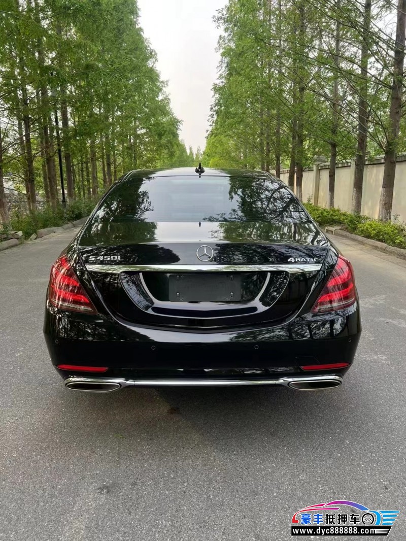 18年奔驰S级轿车抵押车出售