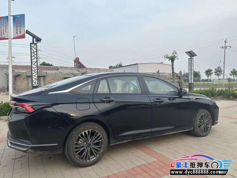 23年东风风神奕炫轿车抵押车出售