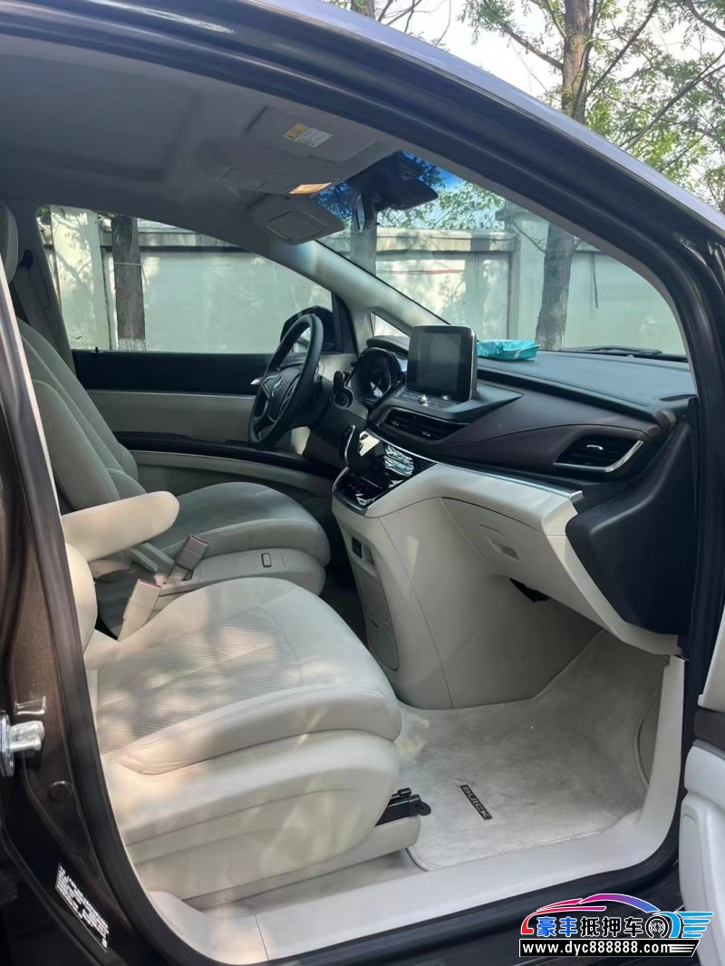 21年别克GL8轿车抵押车出售