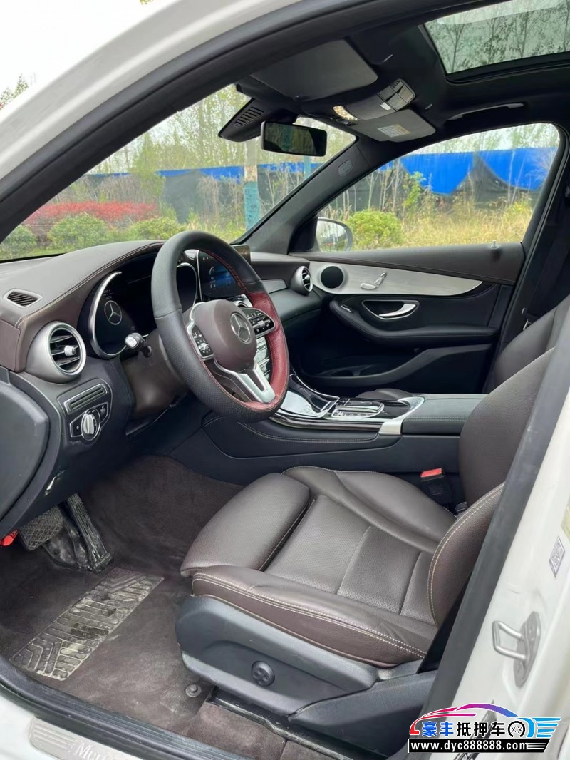 20年奔驰GLC轿车抵押车出售
