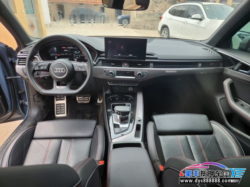 22年奥迪A4轿车抵押车出售