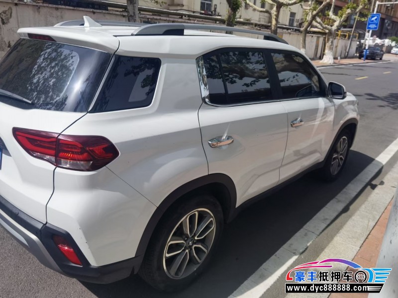 19年现代ix35轿车抵押车出售