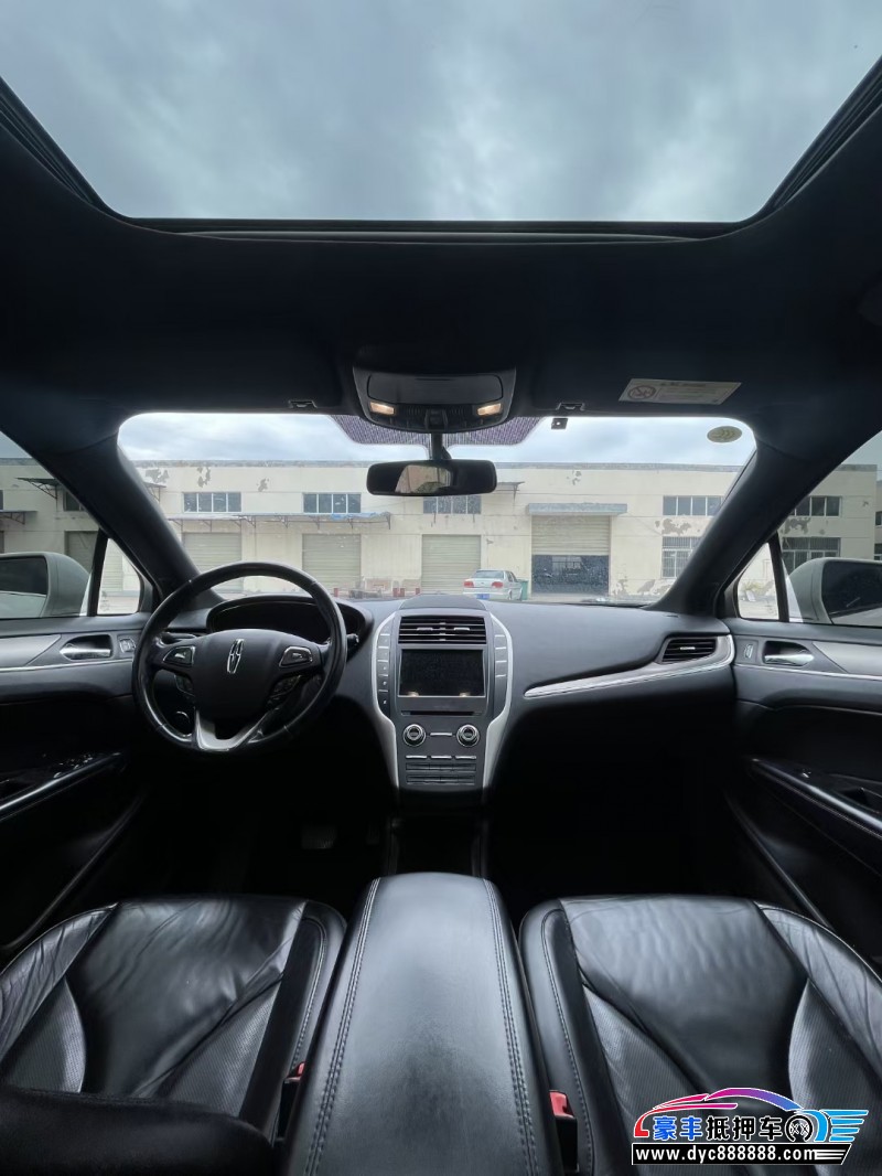 18年林肯MKC轿车抵押车出售