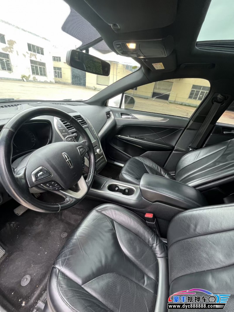 18年林肯MKC轿车抵押车出售