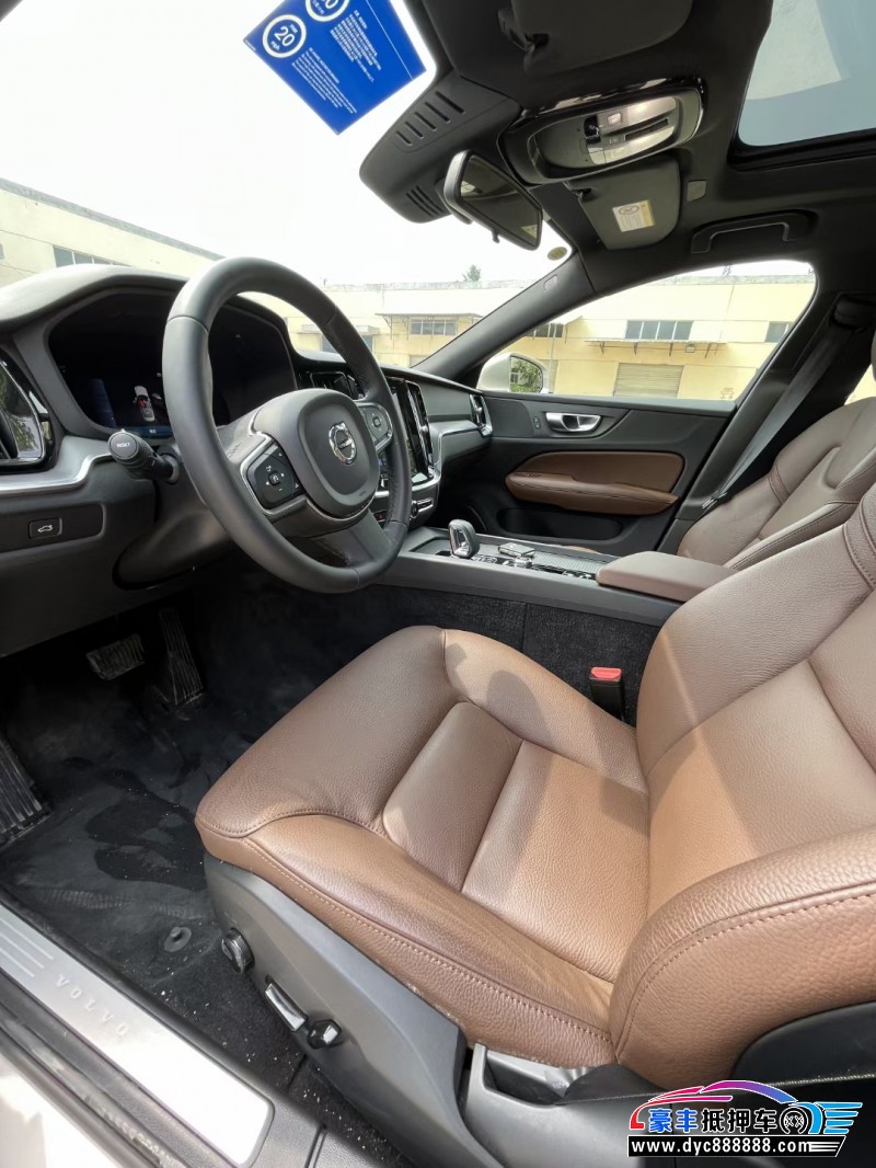 23年沃尔沃S60轿车抵押车出售