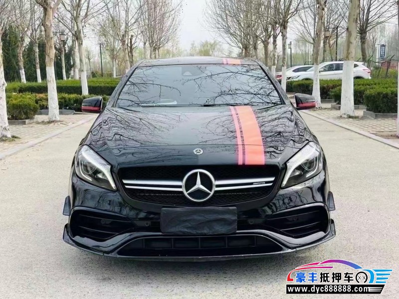 17年奔驰A轿车抵押车出售